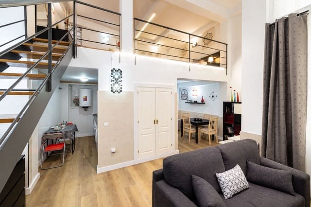 2 soveværelse Lejlighed til salg i Centro Historico, Málaga by - € 439.500 (Ref: 10102504)