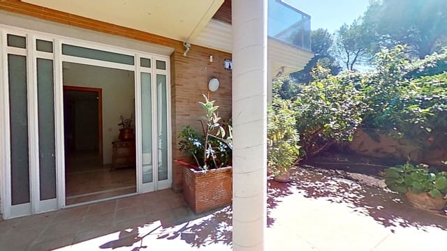 5 soverom Villa til salgs i Salou med svømmebasseng garasje - € 888 888 (Ref: 10106485)