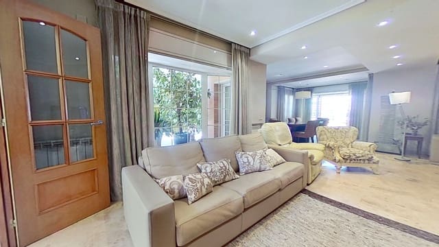 5 soverom Villa til salgs i Salou med svømmebasseng garasje - € 888 888 (Ref: 10106485)