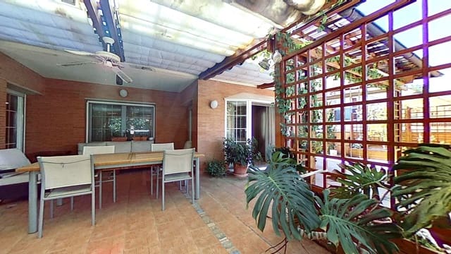 5 soverom Villa til salgs i Salou med svømmebasseng garasje - € 888 888 (Ref: 10106485)