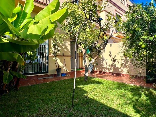 5 camera da letto Villetta a Schiera in vendita in Vélez-Málaga con piscina garage - 519.000 € (Rif: 10106487)
