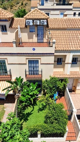 5 camera da letto Villetta a Schiera in vendita in Vélez-Málaga con piscina garage - 519.000 € (Rif: 10106487)
