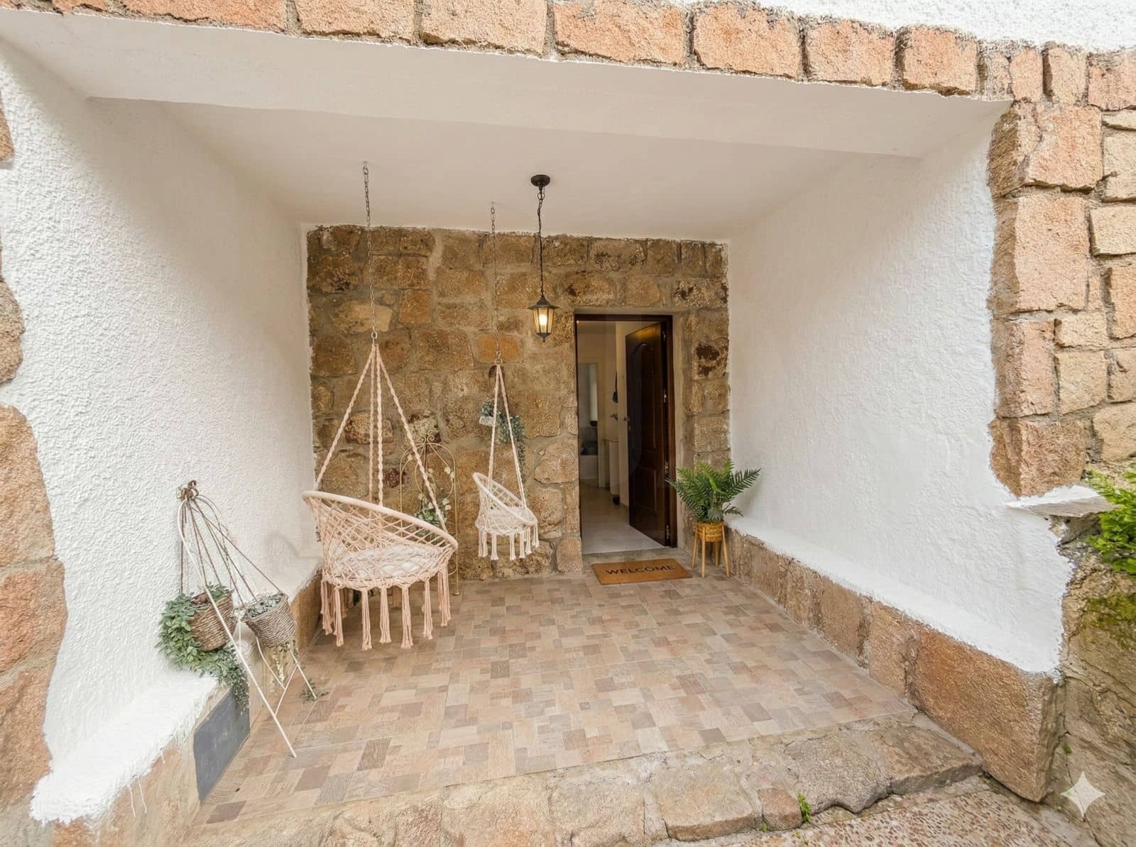 6 bedroom Villa for sale in San Martin de Valdeiglesias with pool garage - € 1,080,000 (Ref: 10106489)