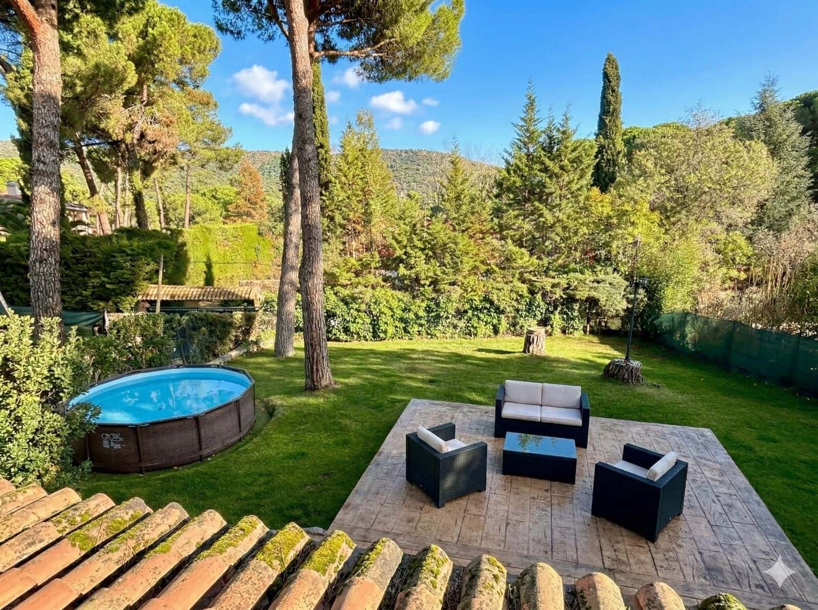 6 bedroom Villa for sale in San Martin de Valdeiglesias with pool garage - € 1,080,000 (Ref: 10106489)