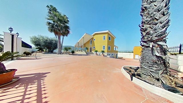 5 camera da letto Villa in vendita in Desamparados - Hurchillo - Torremendo, Orihuela con piscina garage - 650.000 € (Rif: 10106492)