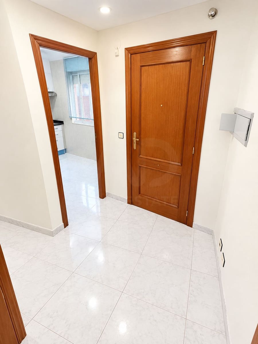 3 bedroom Apartment for sale in San Andres del Rabanedo - € 123,900 (Ref: 10106496)