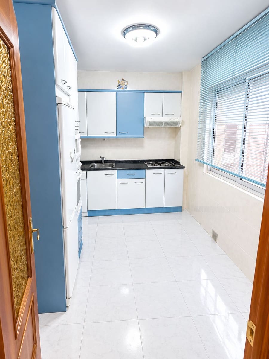 3 bedroom Apartment for sale in San Andres del Rabanedo - € 123,900 (Ref: 10106496)