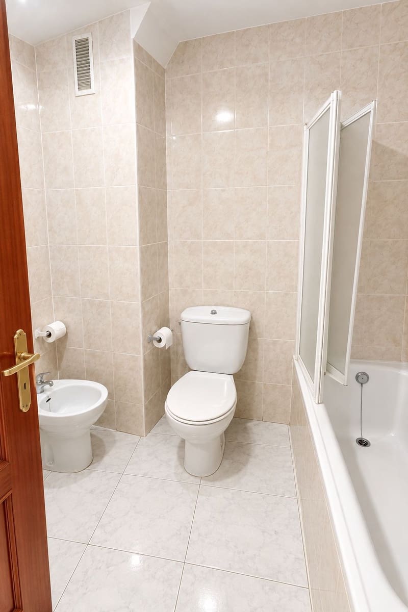 3 bedroom Apartment for sale in San Andres del Rabanedo - € 123,900 (Ref: 10106496)