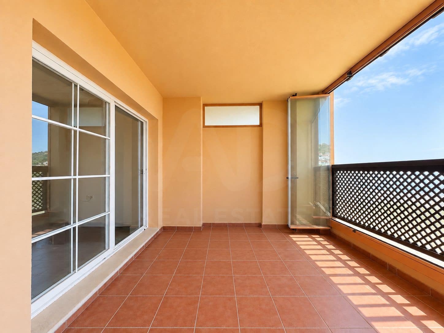 Apartamento de 3 habitaciones en Rincón de la Victoria en venta con piscina garaje - 410.000 € (Ref: 10108712)