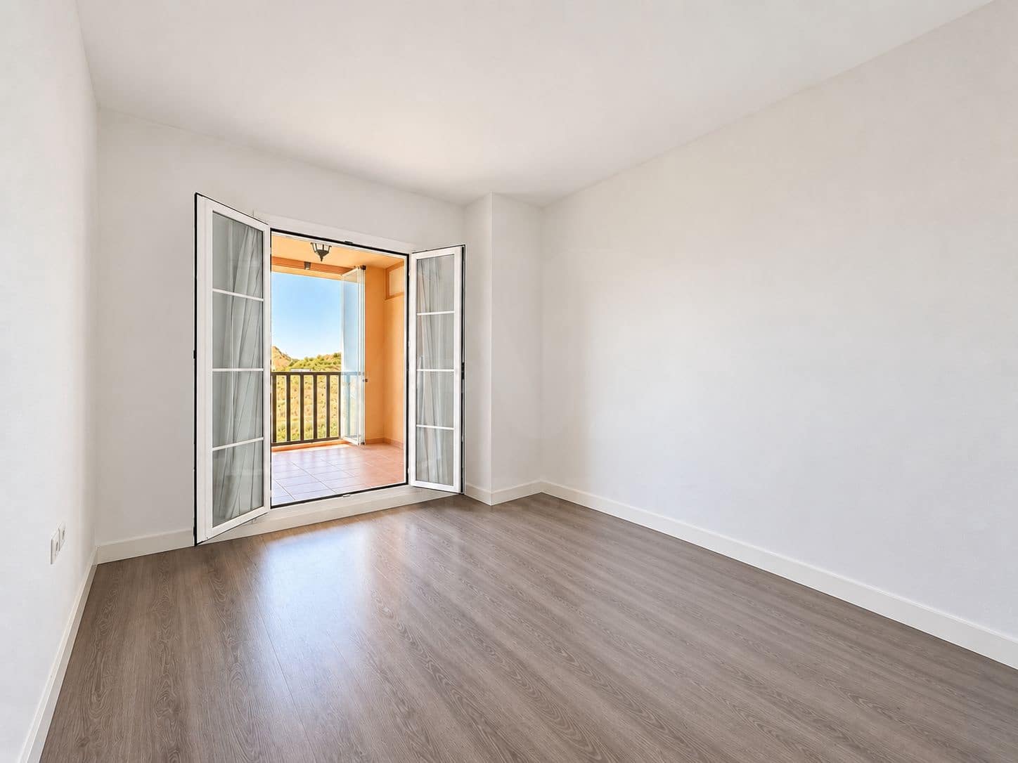 Apartamento de 3 habitaciones en Rincón de la Victoria en venta con piscina garaje - 410.000 € (Ref: 10108712)