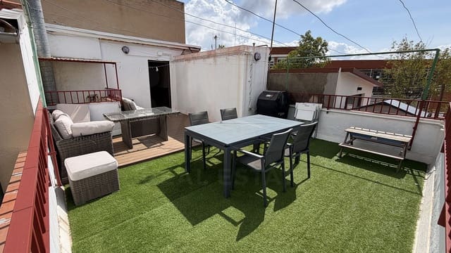4 chambre Villa/Maison Mitoyenne à vendre à Vilassar de Dalt - 425 000 € (Ref: 10108713)