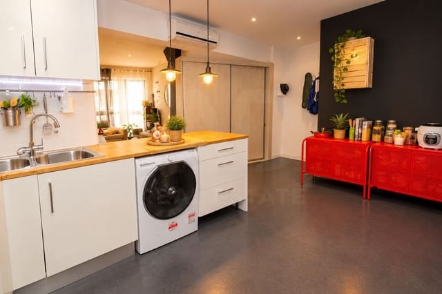 1 chambre Appartement à vendre à Sant Andreu de Palomar, Barcelone ville - 260 000 € (Ref: 10108714)