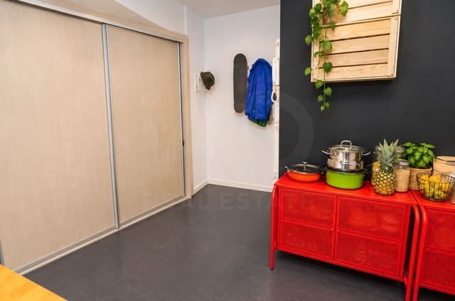 1 chambre Appartement à vendre à Sant Andreu de Palomar, Barcelone ville - 260 000 € (Ref: 10108714)