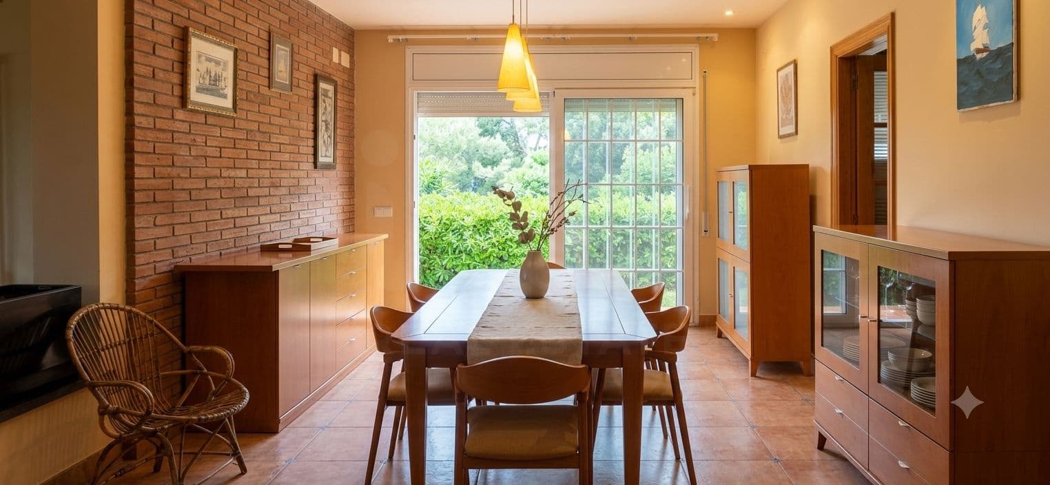 4 slaapkamer Huis te koop in Olerdola met zwembad garage - € 545.000 (Ref: 10110402)