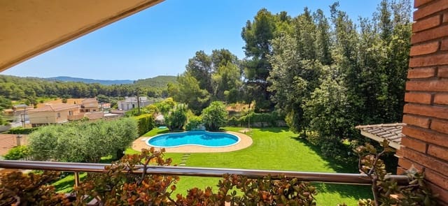 4 slaapkamer Huis te koop in Can Trabal, Olèrdola met zwembad garage - € 545.000 (Ref: 10110402)