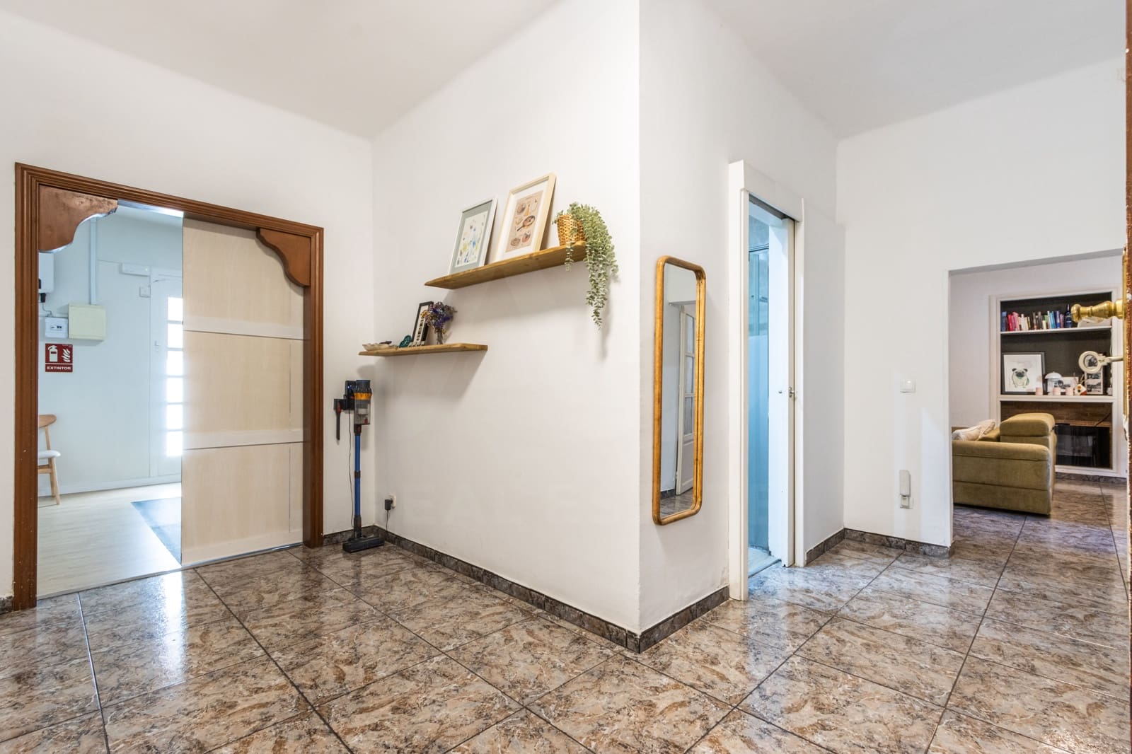 6 bedroom Terraced Villa for sale in Parets del Valles with pool garage - € 596,000 (Ref: 10110403)