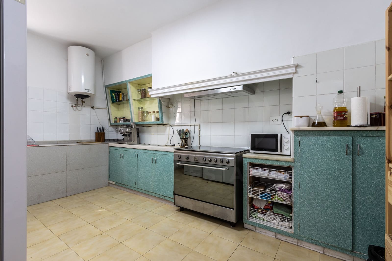 6 bedroom Terraced Villa for sale in Parets del Valles with pool garage - € 596,000 (Ref: 10110403)