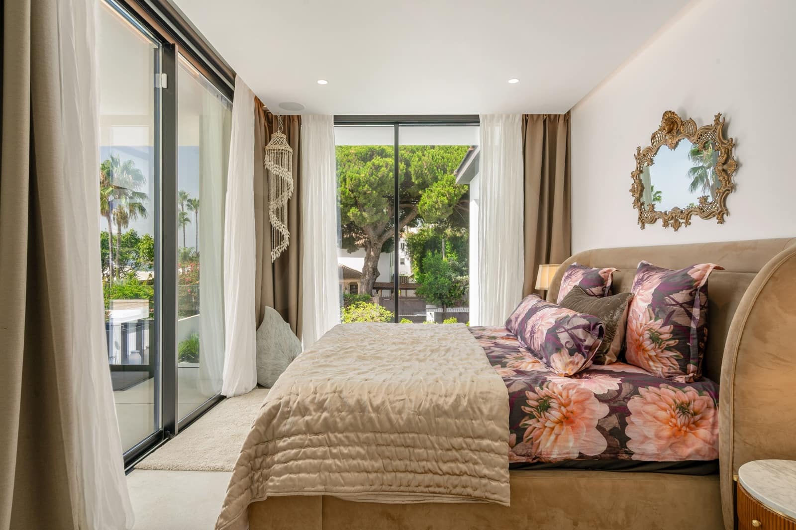 6 soverom Villa til salgs i Marbella med svømmebasseng garasje - € 7 490 000 (Ref: 10110407)