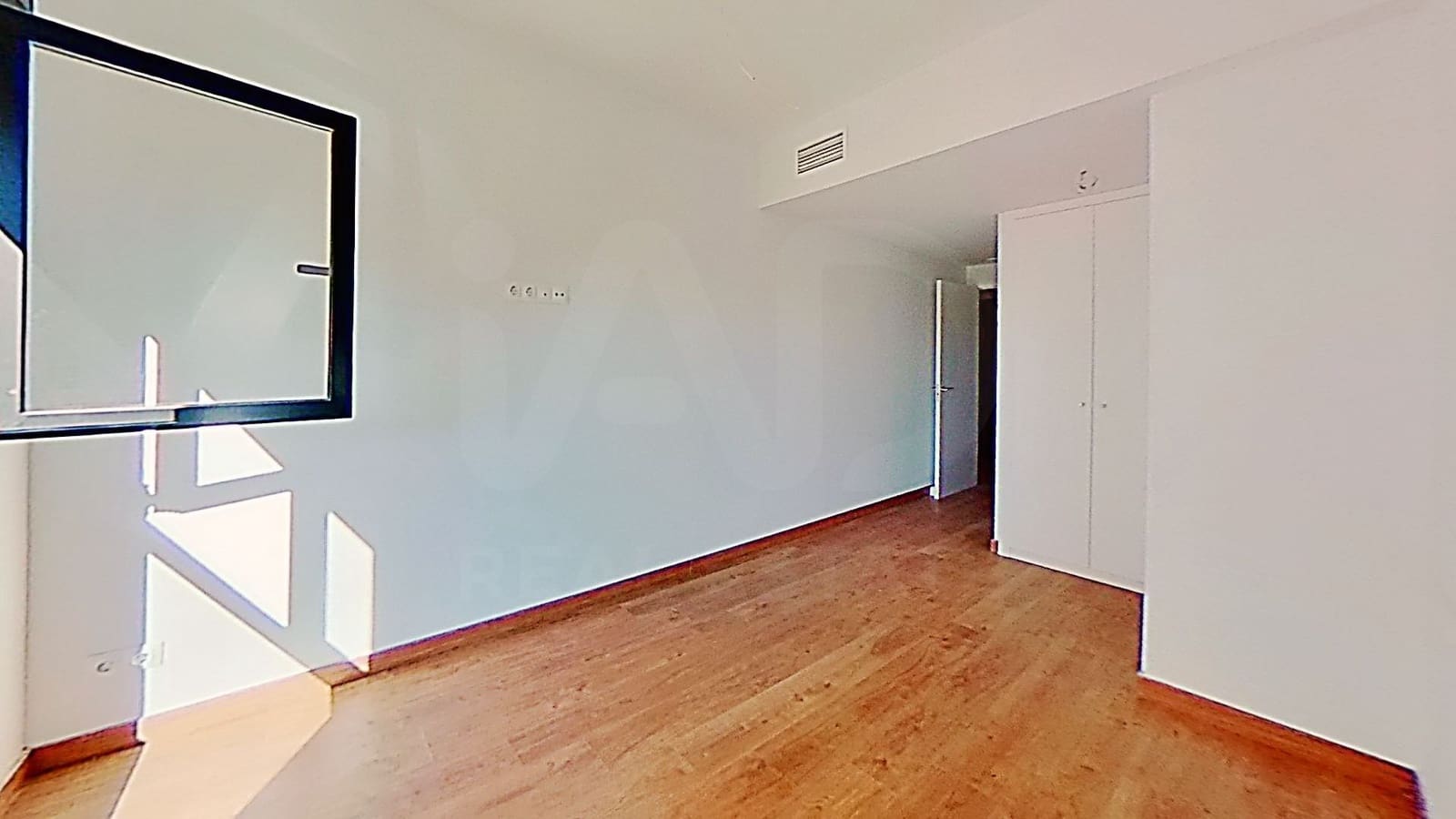 3 bedroom Penthouse for sale in El Campello with pool garage - € 900,000 (Ref: 10110447)