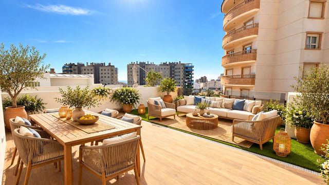 3 Zimmer Penthouse zu verkaufen in El Campello mit Pool Garage - 890.000 € (Ref: 10110447)