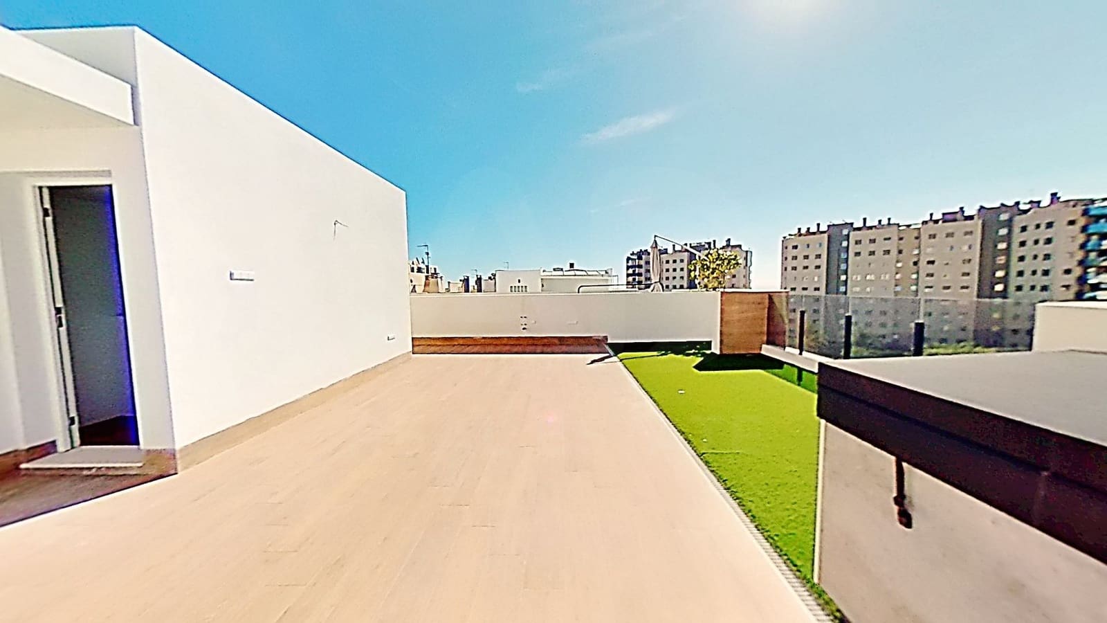 3 bedroom Penthouse for sale in El Campello with pool garage - € 900,000 (Ref: 10110447)