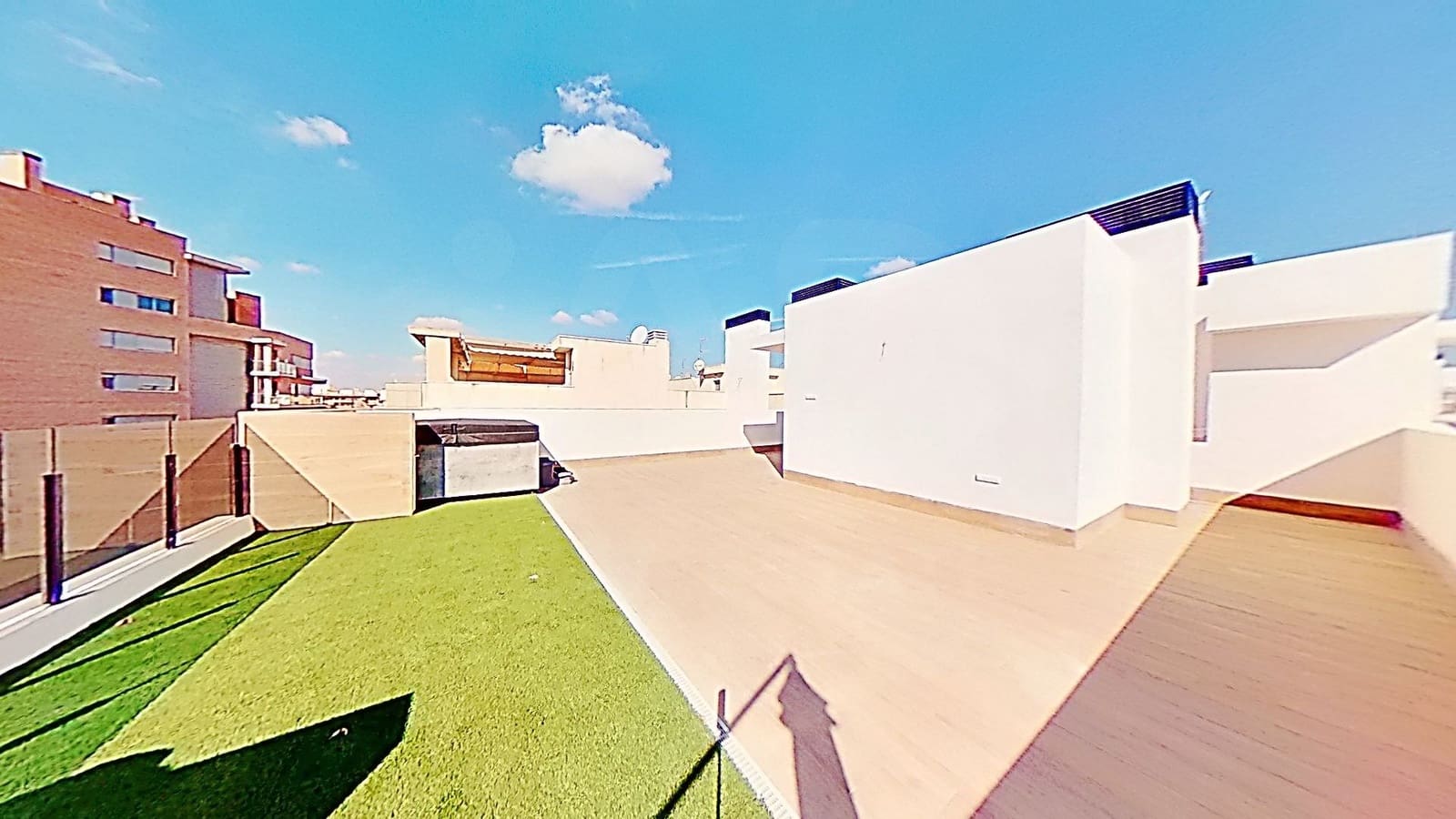 3 bedroom Penthouse for sale in El Campello with pool garage - € 900,000 (Ref: 10110447)