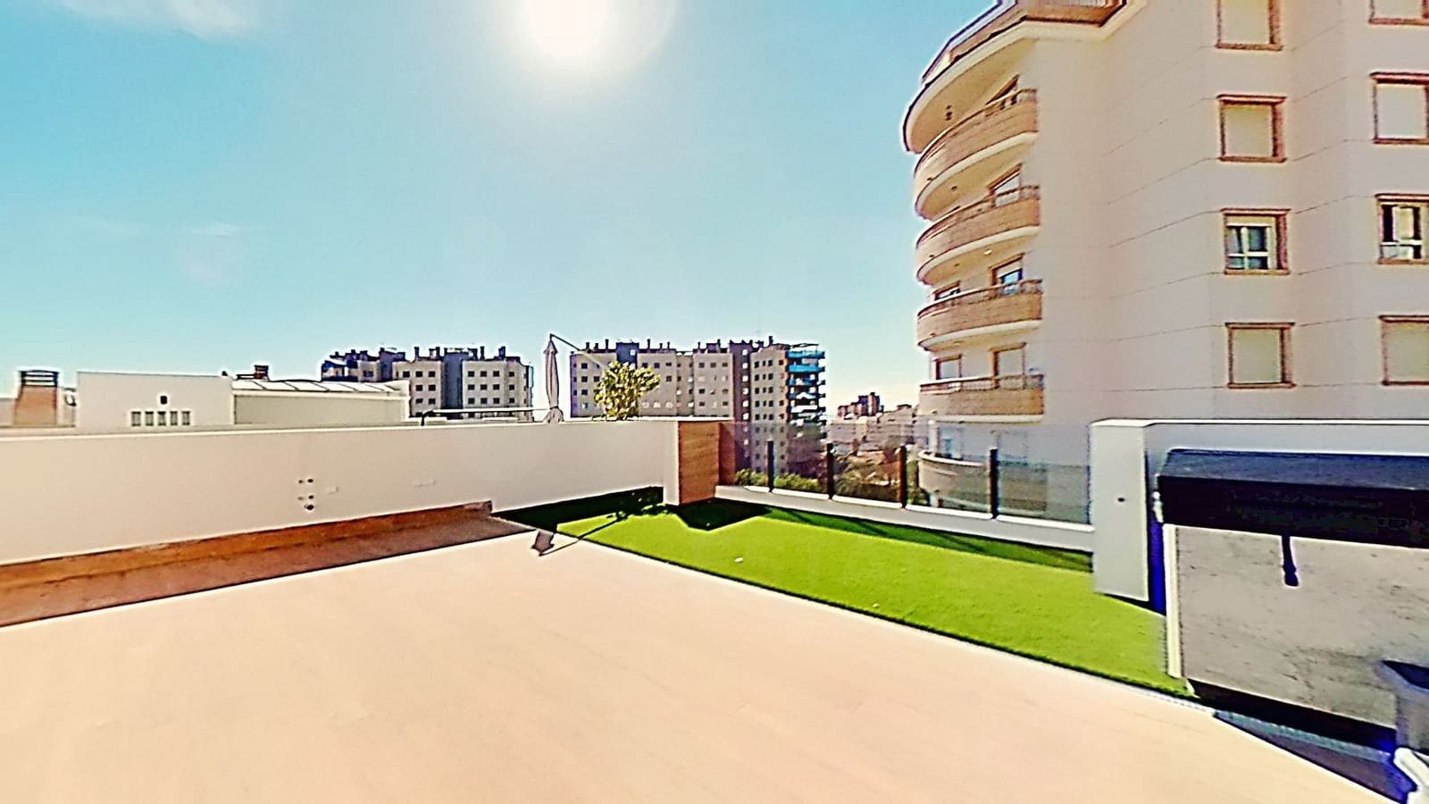 3 bedroom Penthouse for sale in El Campello with pool garage - € 900,000 (Ref: 10110447)