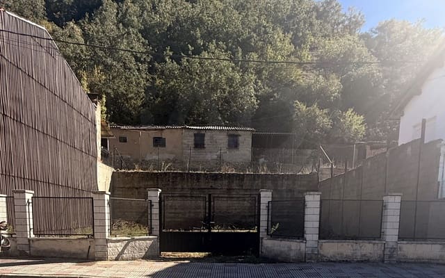 Ubebygd land til salgs i Matallana de Torío - € 12 000 (Ref: 10110449)