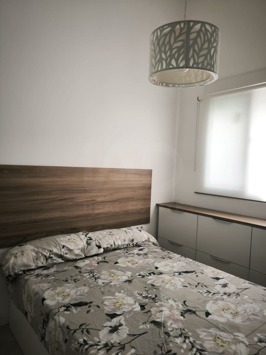 1 bedroom Apartment for sale in Alicante / Alacant city - € 149,000 (Ref: 10111254)