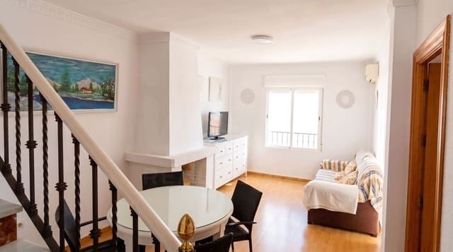 3 makuuhuone Rivitalo myytävänä paikassa Almonte - 375 000 € (Ref: 10111257)