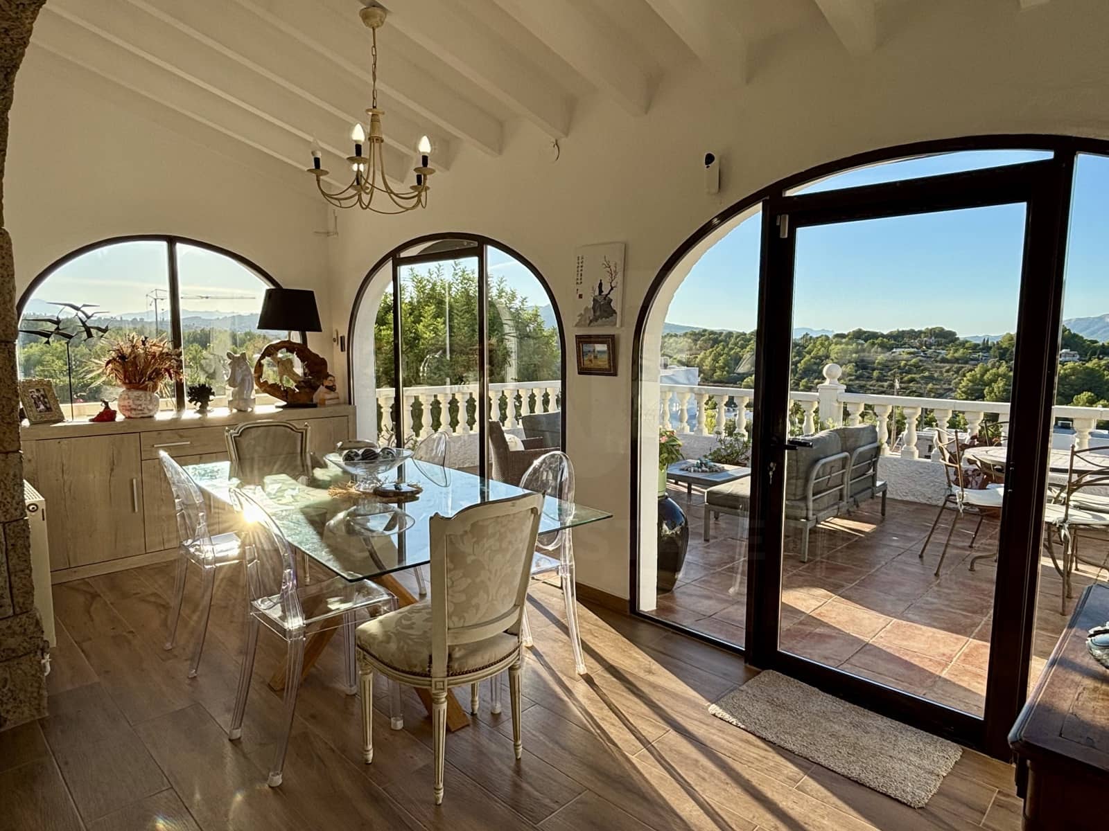 Casa de 4 habitaciones en Javea / Xàbia en venta con piscina garaje - 629.000 € (Ref: 10111779)
