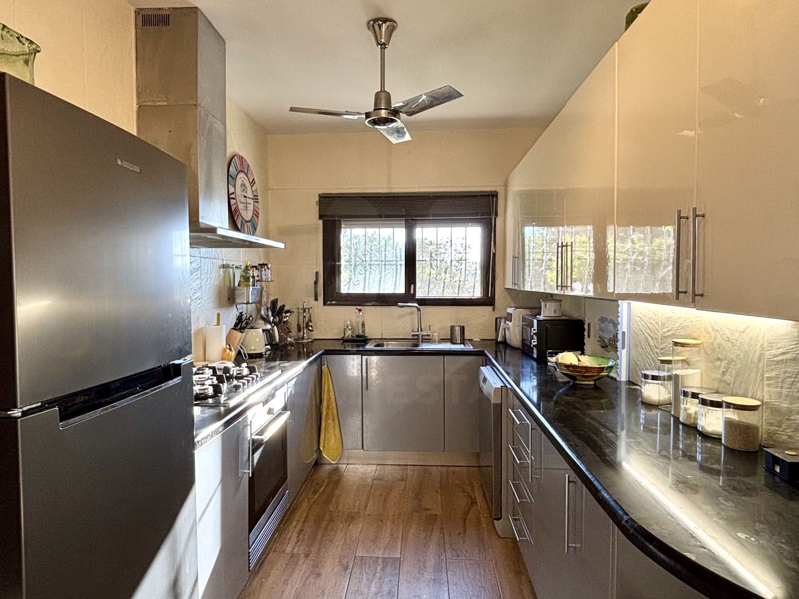 Casa de 4 habitaciones en Javea / Xàbia en venta con piscina garaje - 629.000 € (Ref: 10111779)