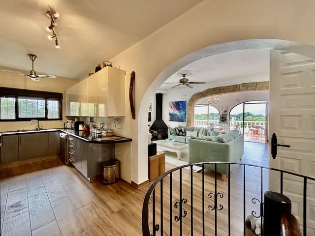 4 sovrum Hus till salu i Cap Martí - El Tossalet - Pinomar, Javea / Xàbia med pool garage - 629 000 € (Ref: 10111779)