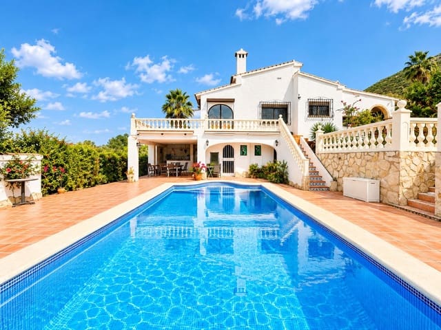 Casa de 4 habitaciones en Cap Martí - El Tossalet - Pinomar, Javea / Xàbia en venta con piscina garaje - 629.000 € (Ref: 10111779)