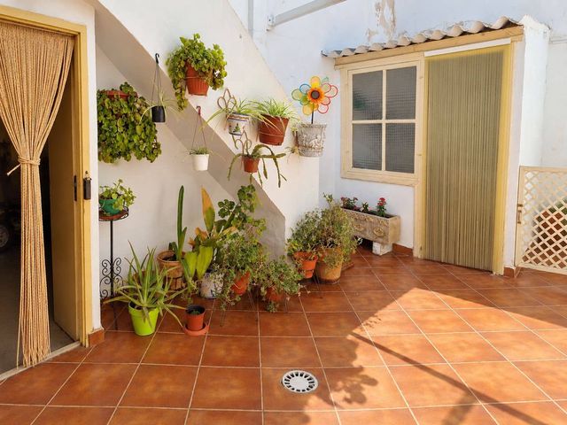 3 quarto Casa em Banda para venda em Sax com garagem - 140 000 € (Ref: 10113314)