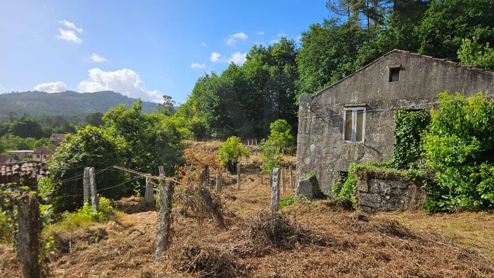 Townhouse for sale in Ponteareas - € 59,000 (Ref: 10113315)