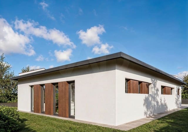 4 sovrum Villa till salu i Valverde, Madrid stad med garage - 285 000 € (Ref: 10113319)