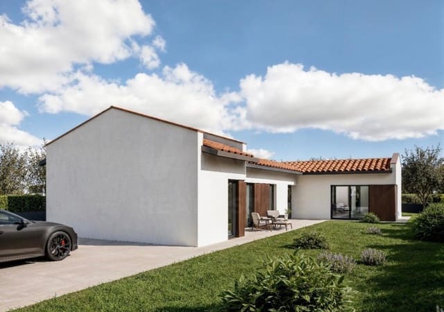 4 sovrum Villa till salu i Valverde, Madrid stad med garage - 285 000 € (Ref: 10113319)