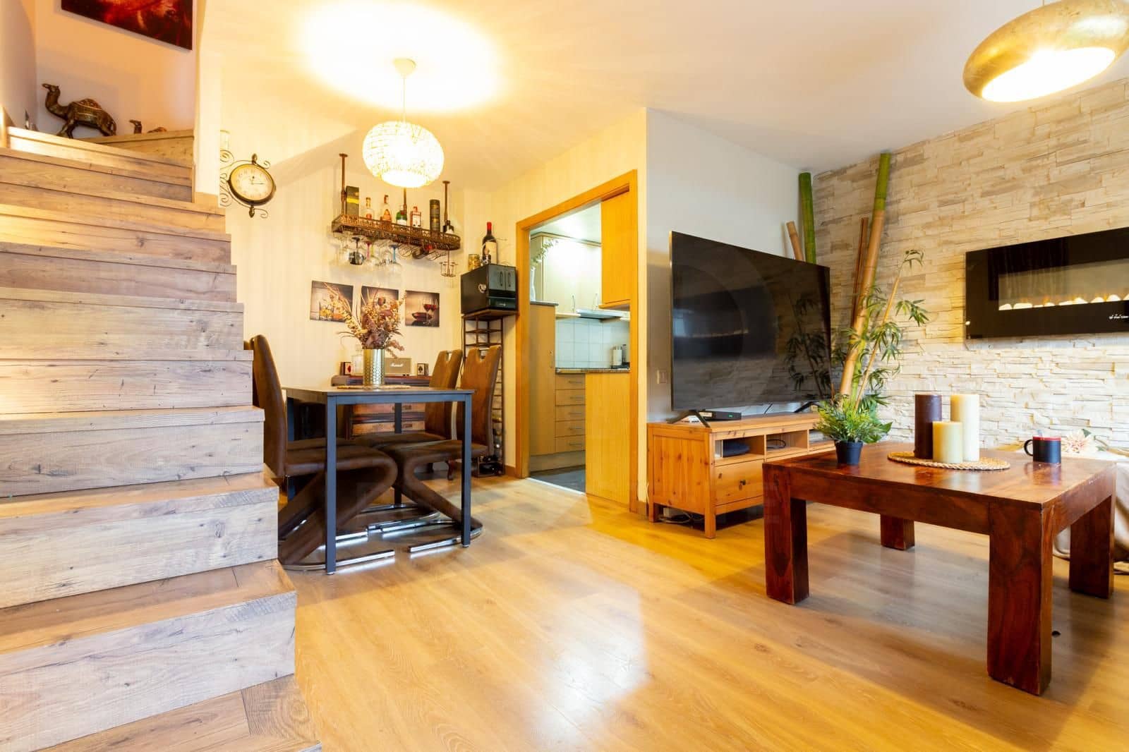 3 bedroom Terraced Villa for sale in Castelldefels with pool - € 550,000 (Ref: 10114565)
