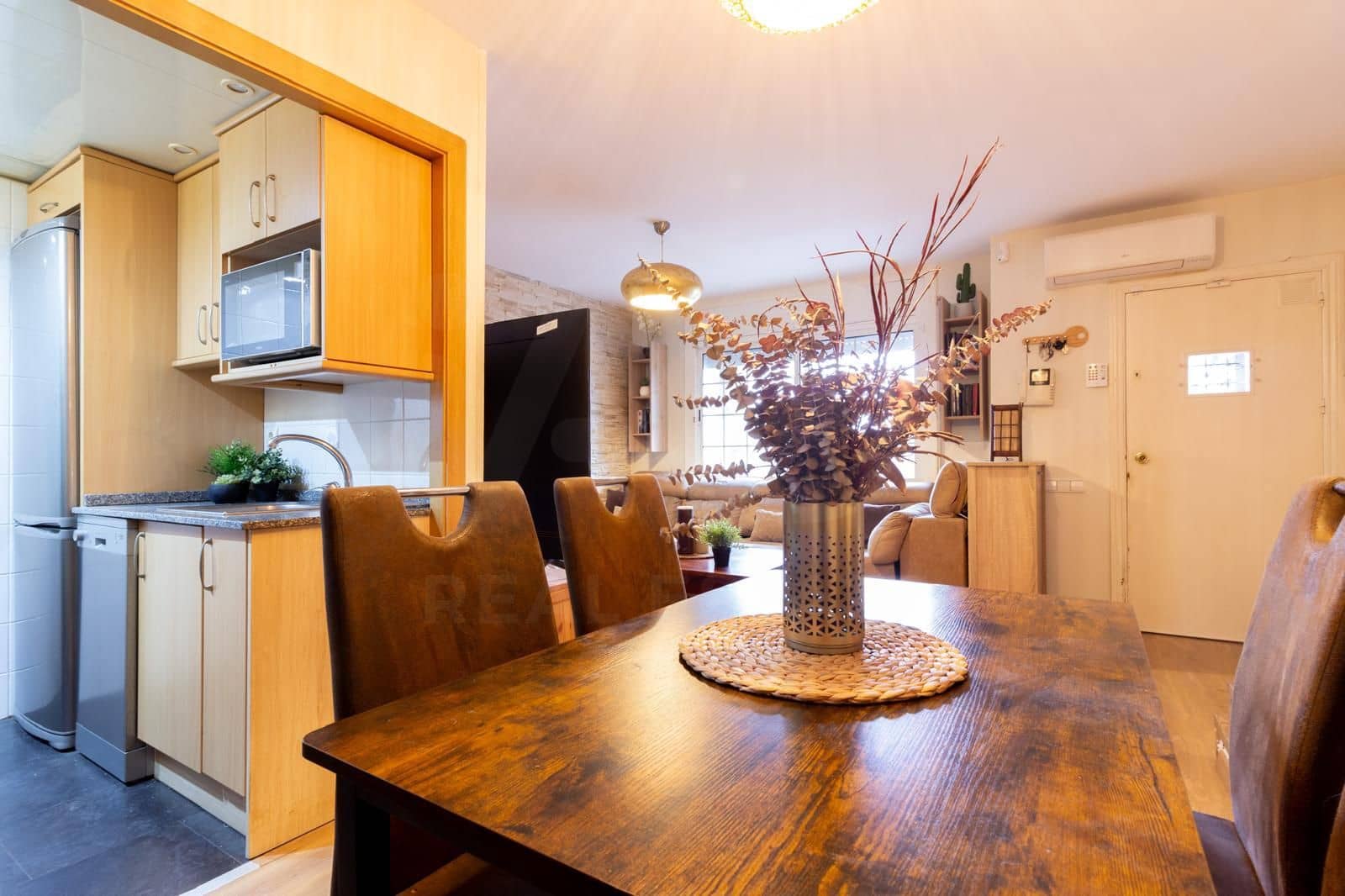 3 bedroom Terraced Villa for sale in Castelldefels with pool - € 550,000 (Ref: 10114565)