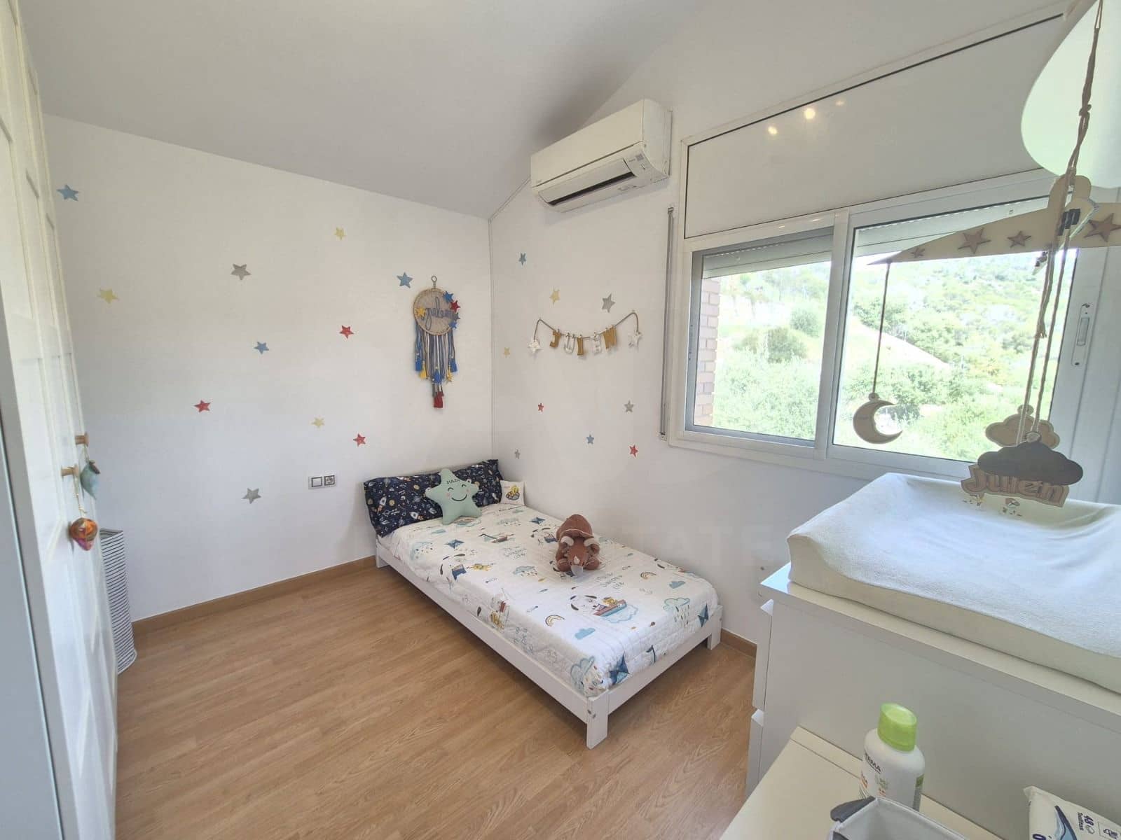 4 bedroom Townhouse for sale in Cubelles with garage - € 399,990 (Ref: 10114566)