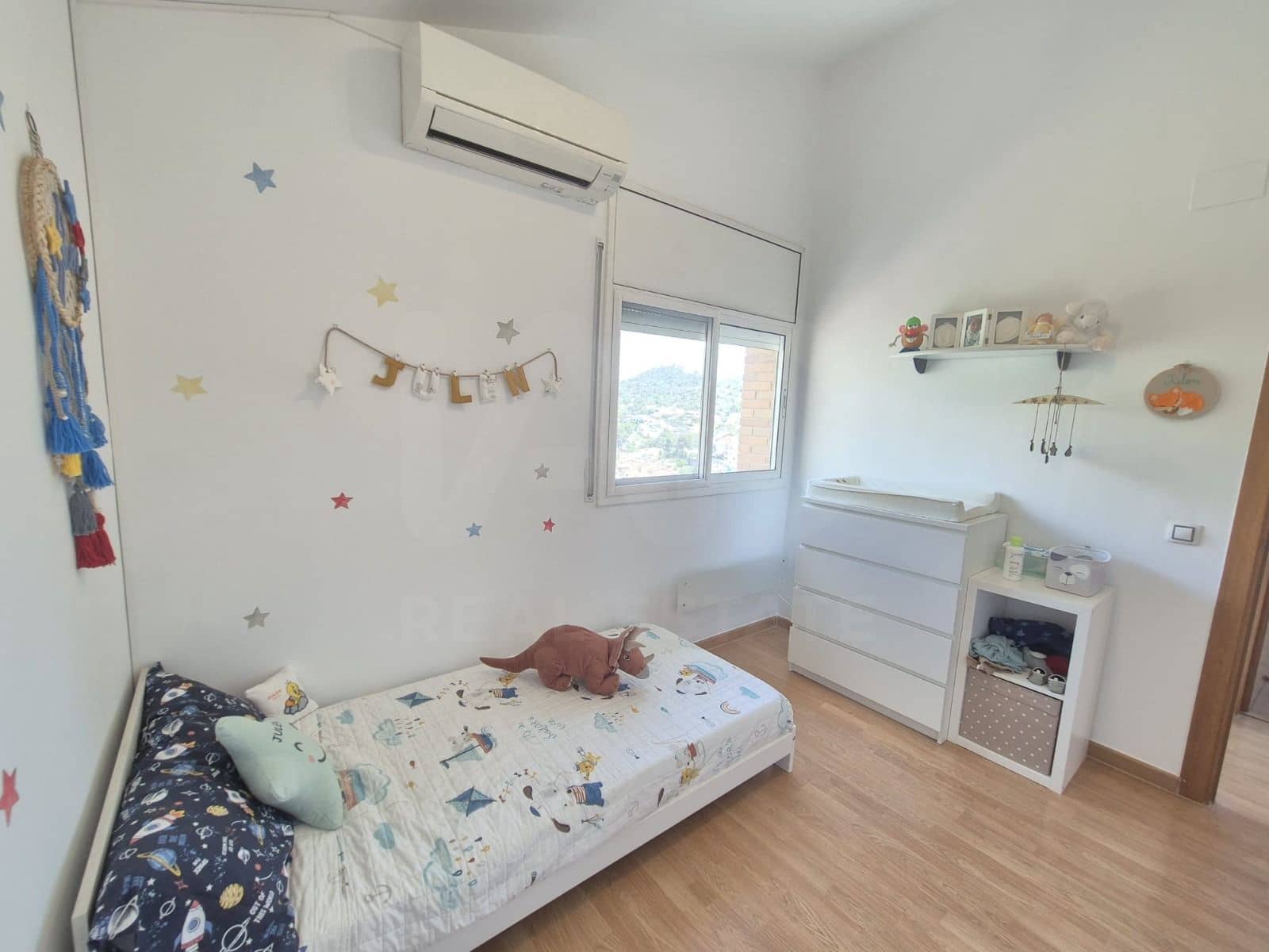4 bedroom Townhouse for sale in Cubelles with garage - € 399,990 (Ref: 10114566)