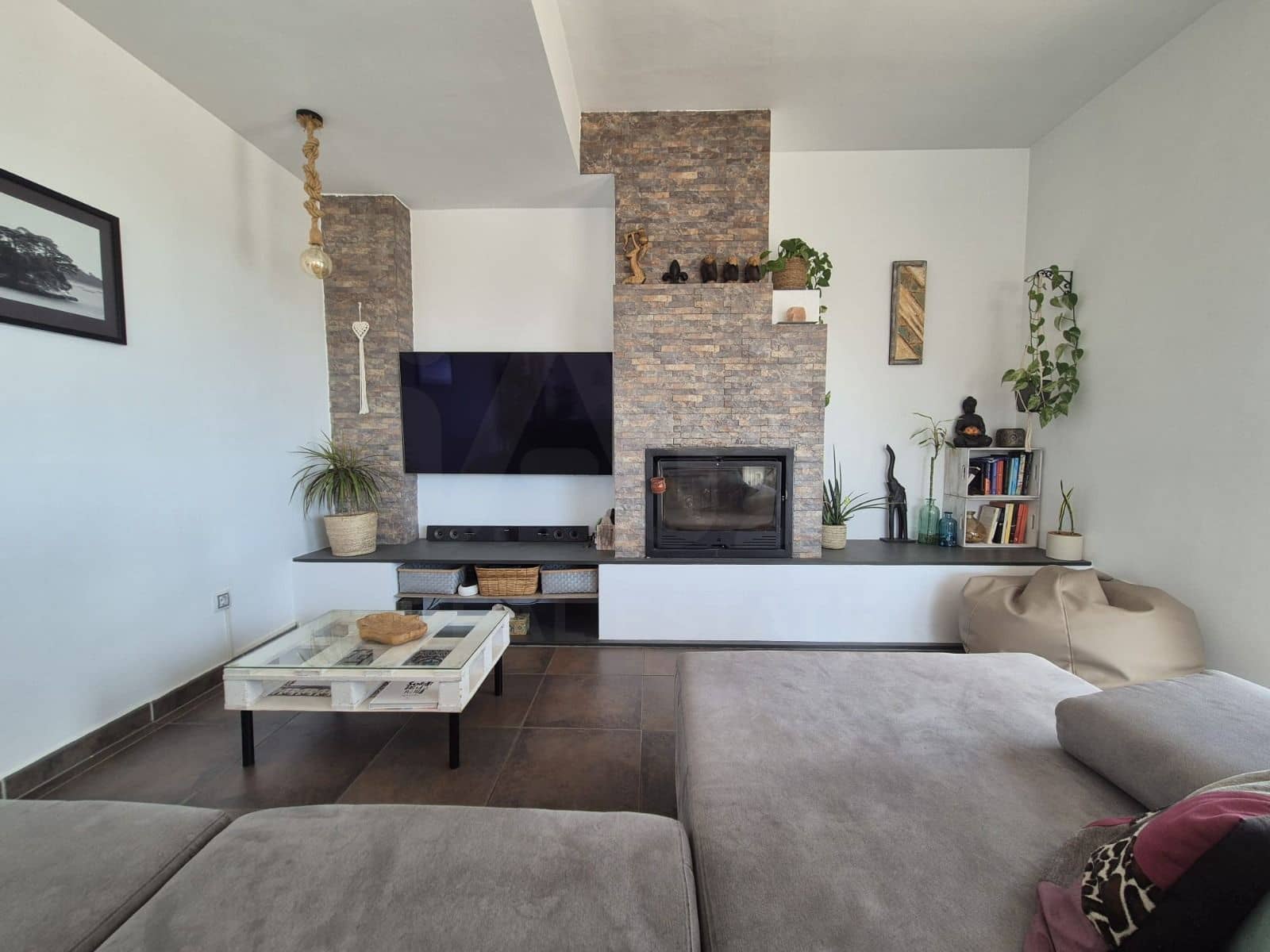 4 bedroom Townhouse for sale in Cubelles with garage - € 399,990 (Ref: 10114566)