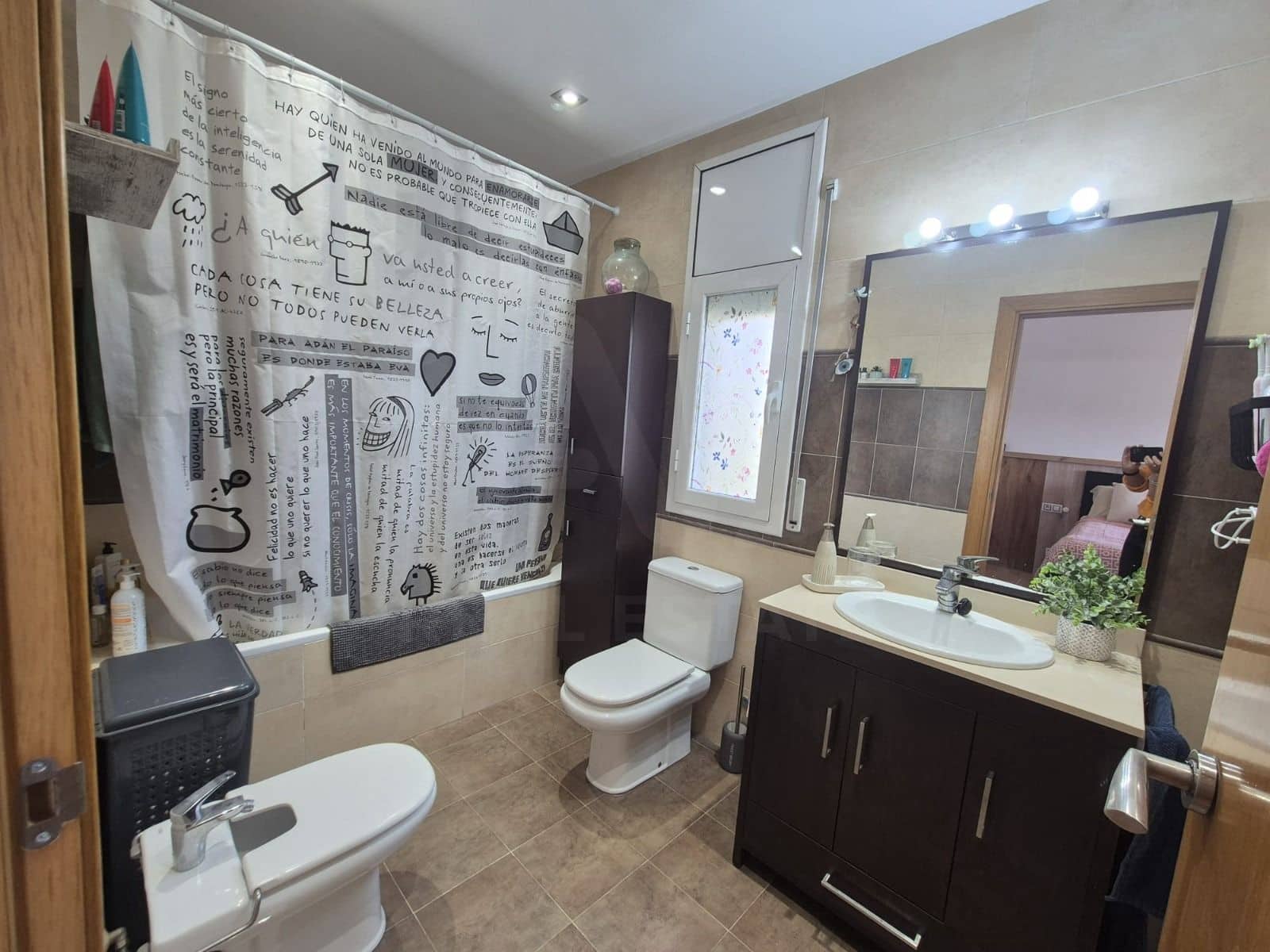 4 bedroom Townhouse for sale in Cubelles with garage - € 399,990 (Ref: 10114566)