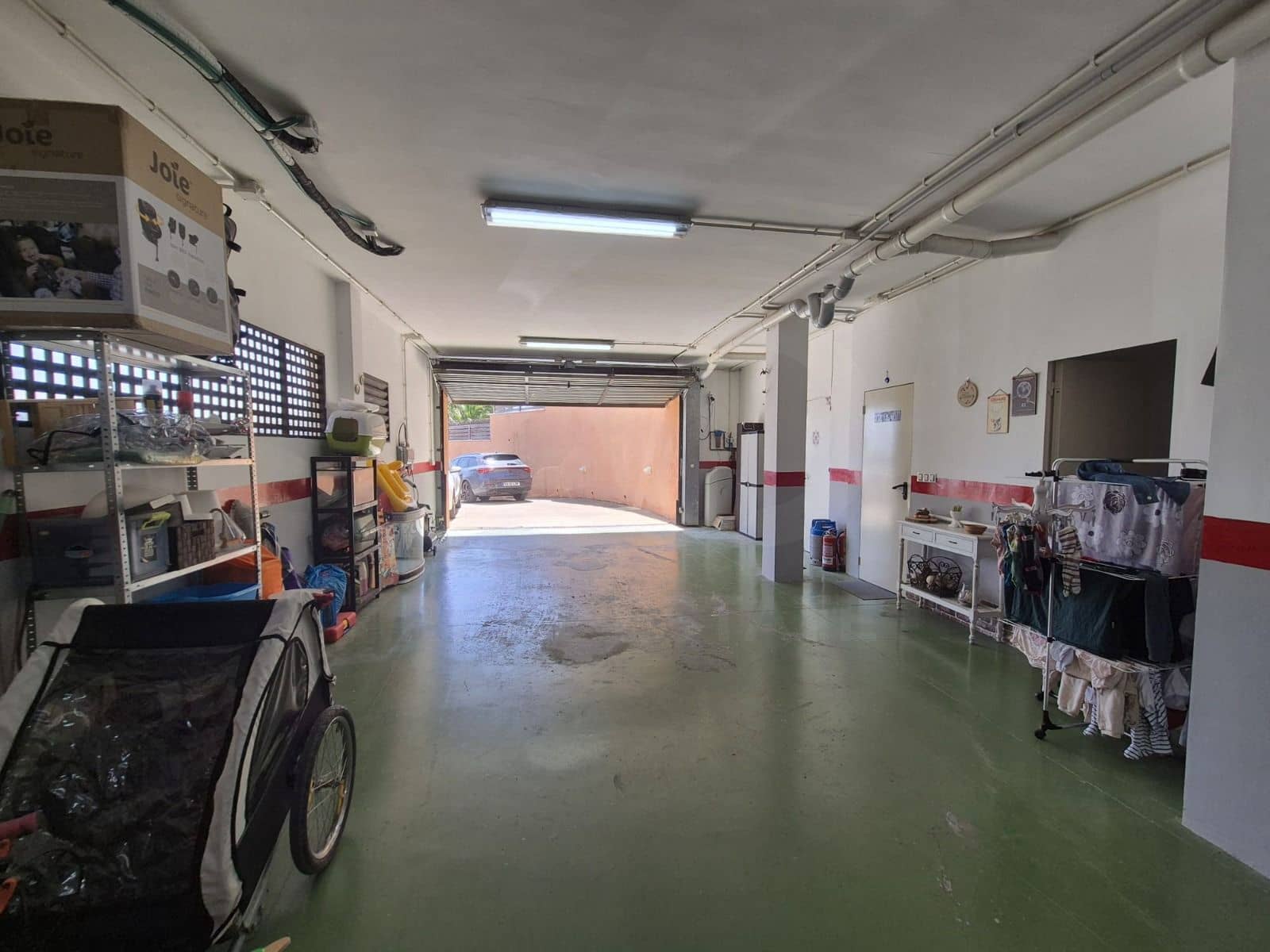 4 bedroom Townhouse for sale in Cubelles with garage - € 399,990 (Ref: 10114566)