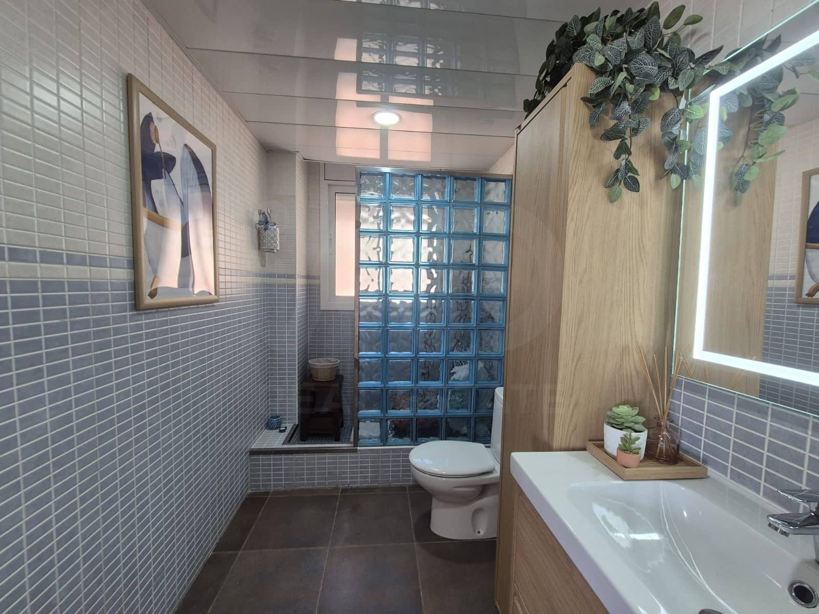4 bedroom Townhouse for sale in Cubelles with garage - € 399,990 (Ref: 10114566)