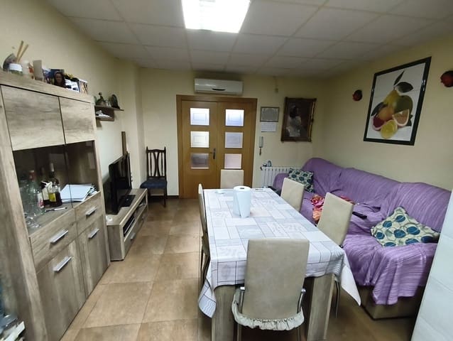 4 soverom Hus til salgs i Calasparra med garasje - € 250 000 (Ref: 10114571)