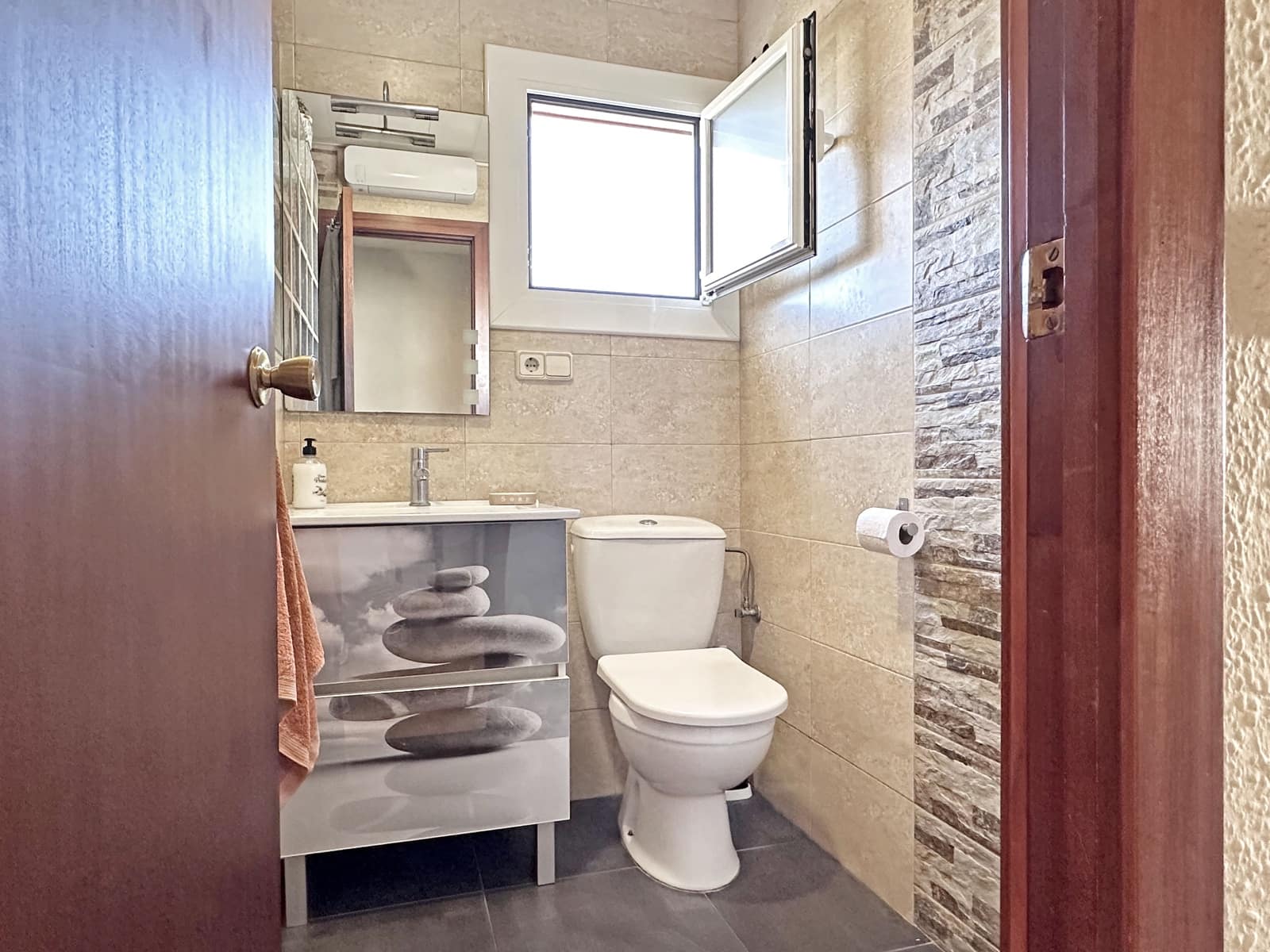 3 bedroom Terraced Villa for sale in Roda de Bara with garage - € 265,000 (Ref: 10114572)