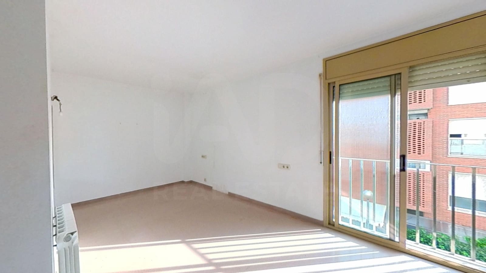 4 bedroom Apartment for sale in El Vendrell with garage - € 187,000 (Ref: 10114574)