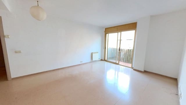 4 makuuhuone Huoneisto myytävänä paikassa El Vendrell mukana 
autotalli - 187 000 € (Ref: 10114574)